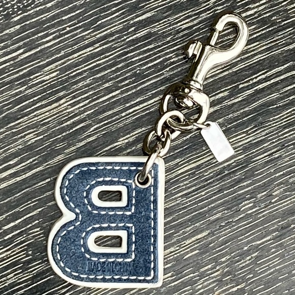 COACH - Two Toned Blue Leather “B” Key Fob - Picture 4 of 7